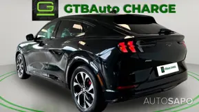 Ford Mustang Mach-E de 2022