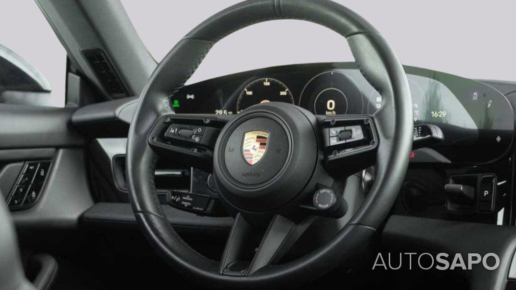 Ford Mustang Mach-E de 2022