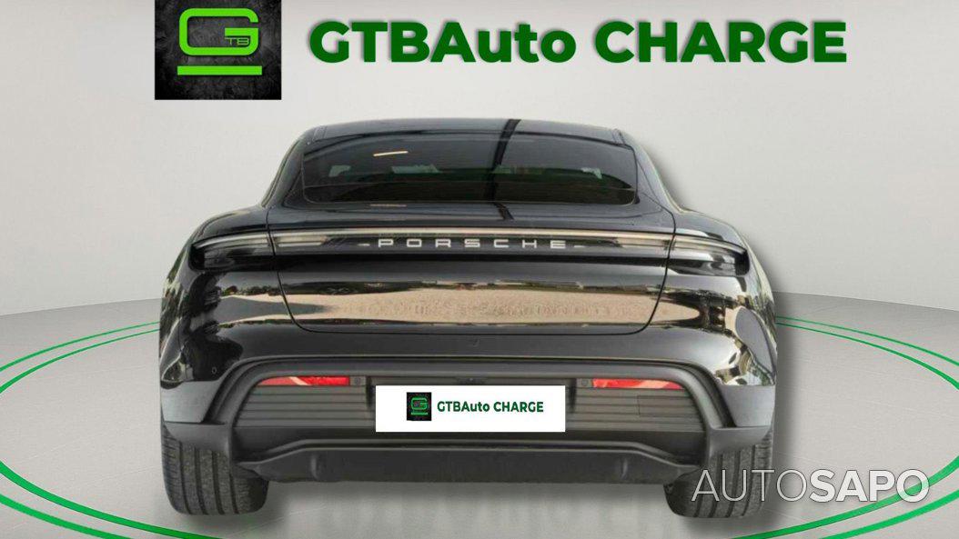 Ford Mustang Mach-E de 2022