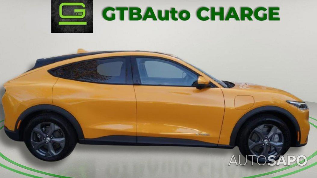 Ford Mustang Mach-E de 2022