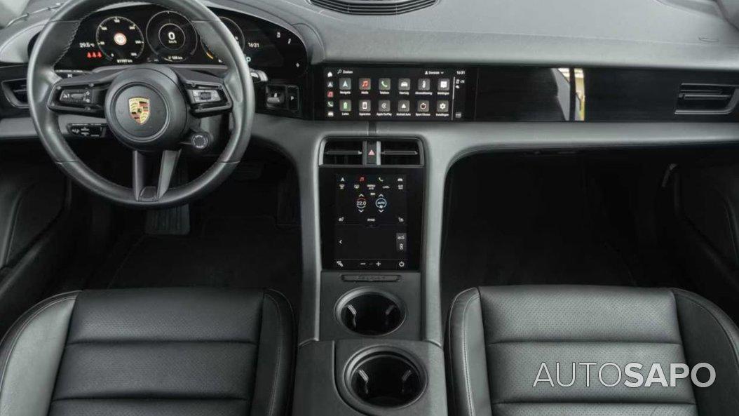 Ford Mustang Mach-E de 2022