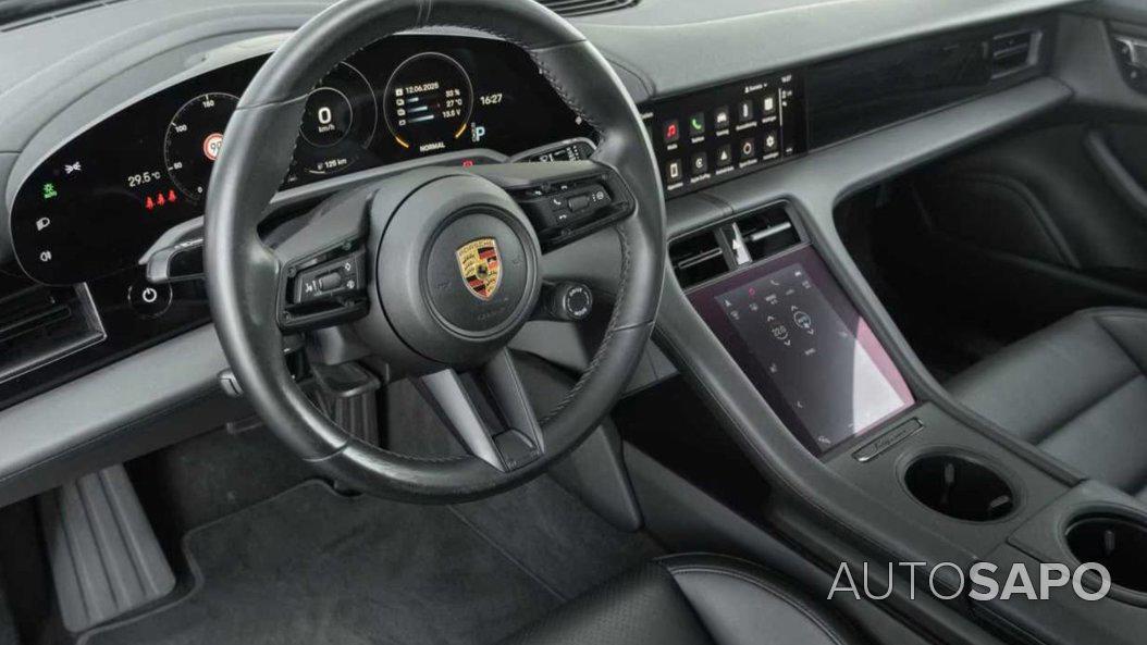 Ford Mustang Mach-E de 2022