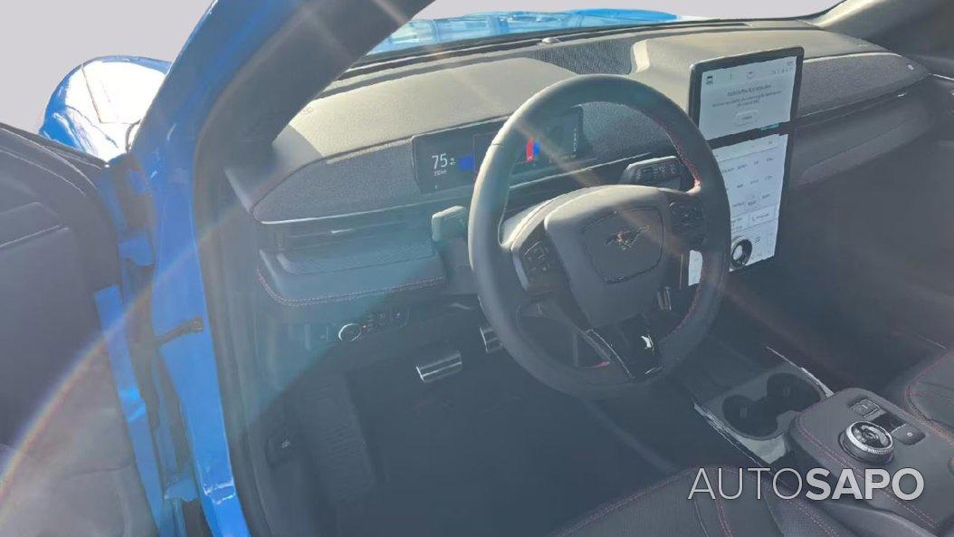 Ford Mustang Mach-E de 2023