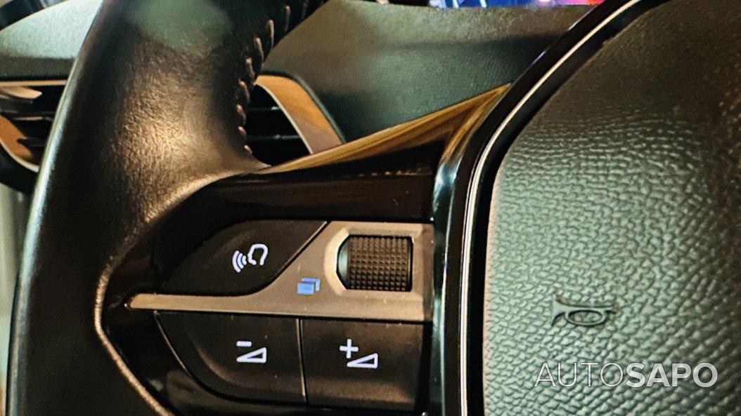 Peugeot 3008 1.2 PureTech Active Pack de 2021