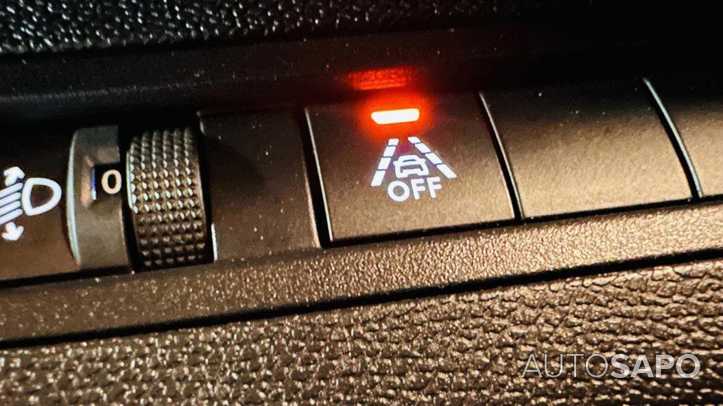 Peugeot 3008 1.2 PureTech Active Pack de 2021