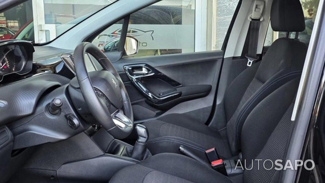 Peugeot 208 1.2 PureTech Style de 2017