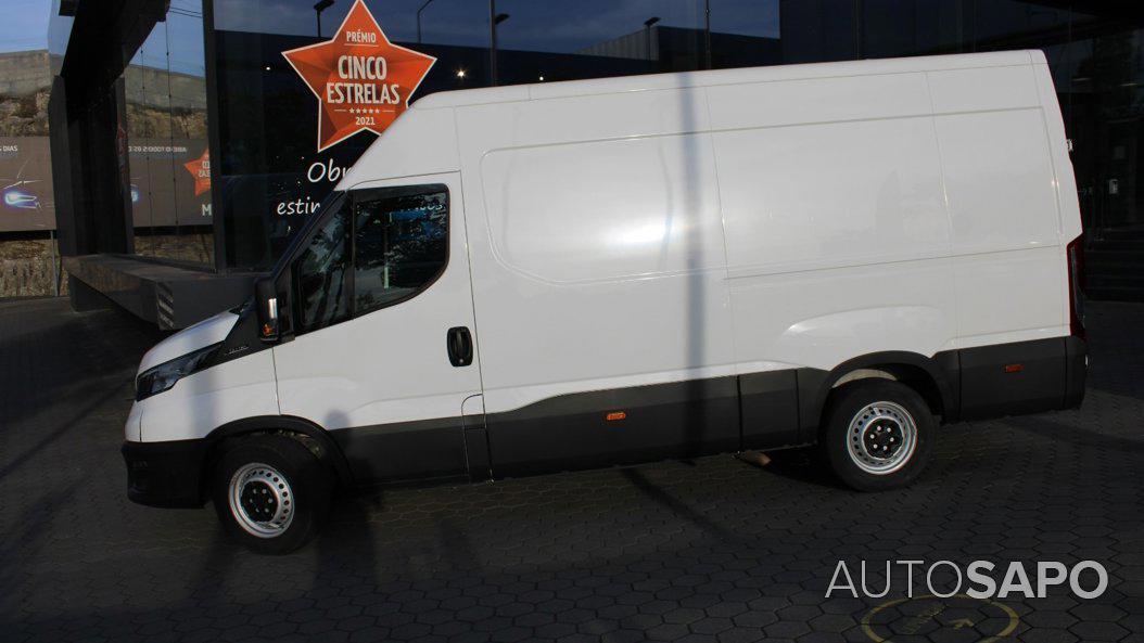 Iveco Daily 2.3 35C16V 3520L 12m3 de 2023