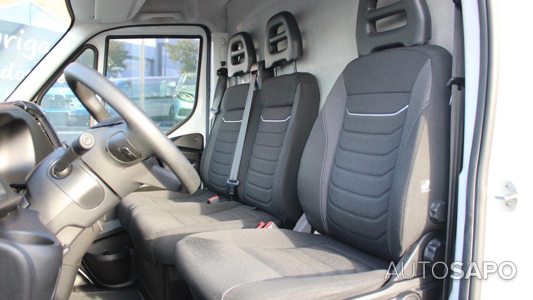 Iveco Daily 2.3 35C16V 3520L 12m3 de 2023