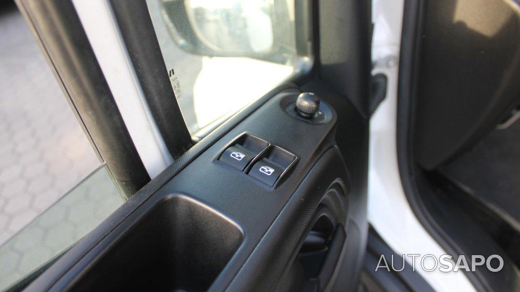 Iveco Daily 2.3 35C16V 3520L 12m3 de 2023