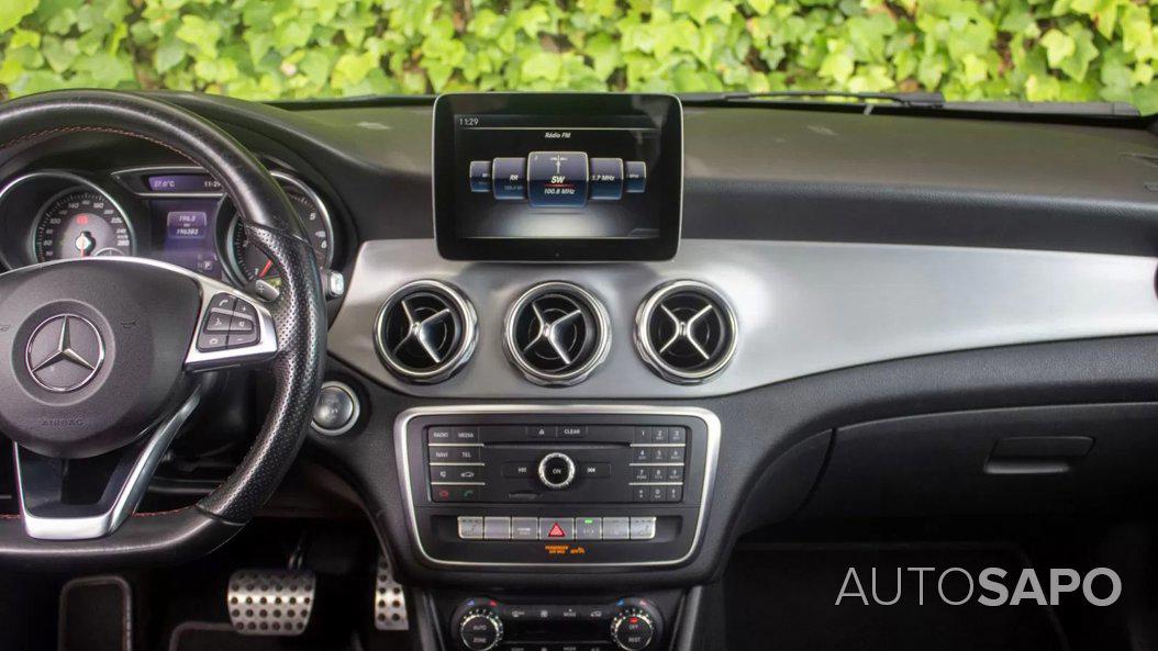 Mercedes-Benz Classe GLA 220 d AMG Line 4-Matic de 2017