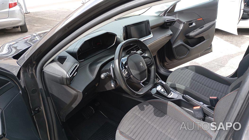 Peugeot 208 1.2 PureTech Allure Pack EAT8 de 2021