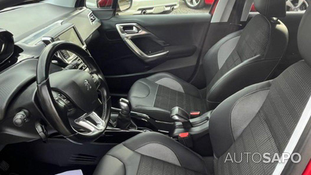 Peugeot 2008 1.2 PureTech Allure Pack de 2017