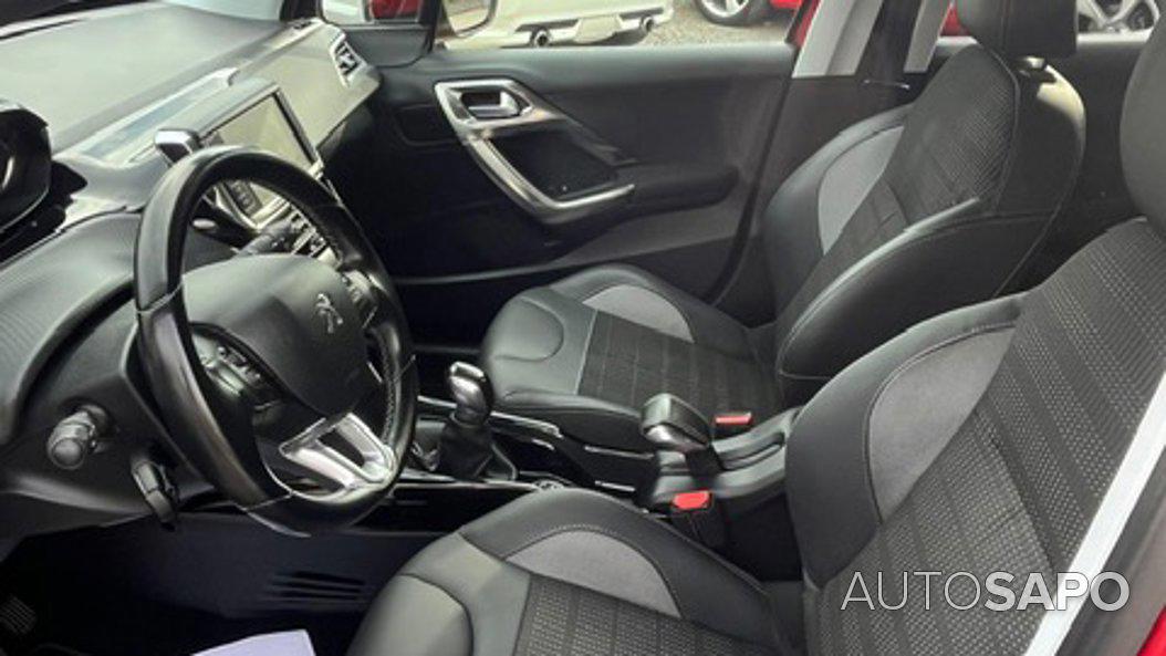 Peugeot 2008 1.2 PureTech Allure Pack de 2017