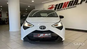 Toyota Aygo 1.0 X-Clusiv Black de 2019