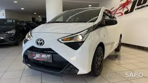Toyota Aygo 1.0 X-Clusiv Black de 2019