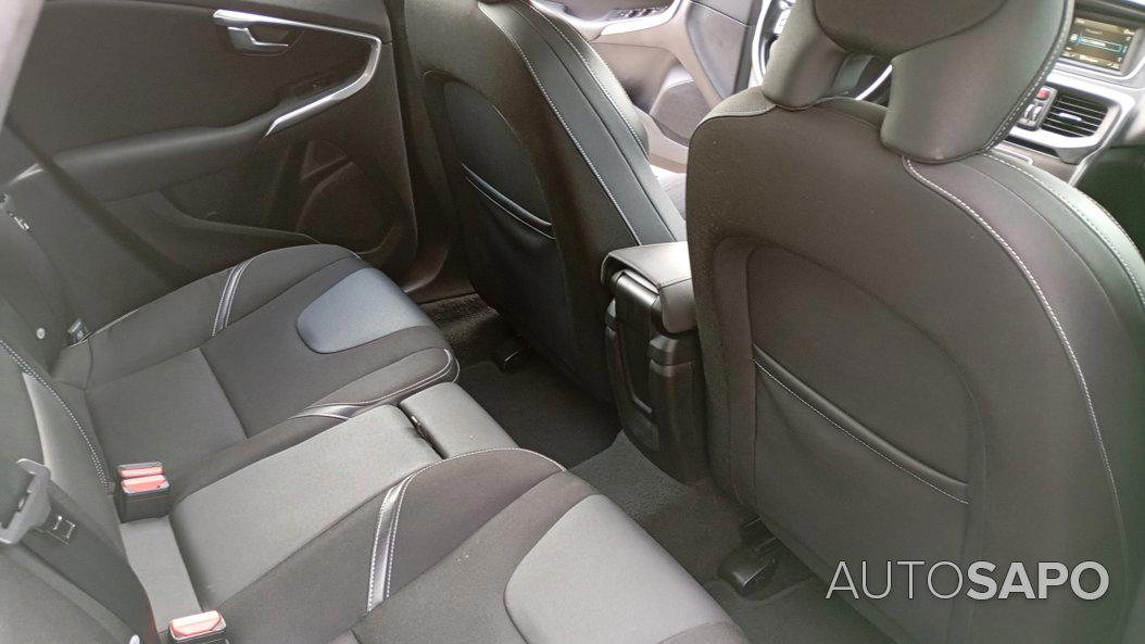 Volvo V40 1.6 D2 Kinetic 96g de 2013