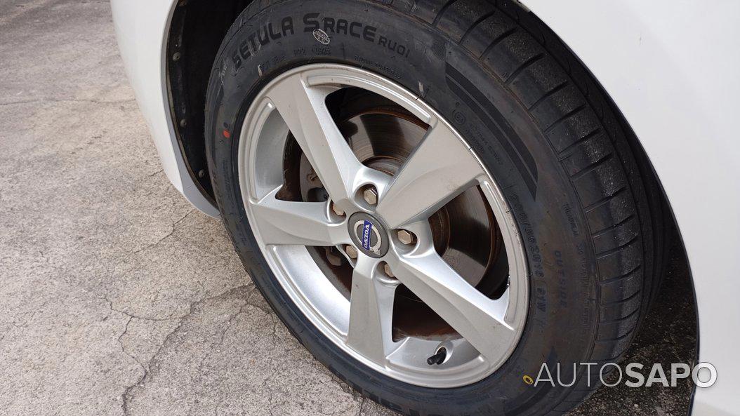 Volvo V40 1.6 D2 Kinetic 96g de 2013