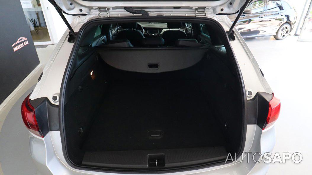 Opel Astra de 2019