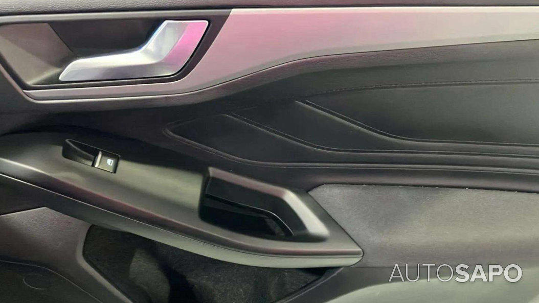 Ford Focus 1.0 EcoBoost MHEV ST-Line de 2023