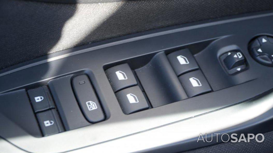 Peugeot 308 1.2 PureTech Active Pack de 2022