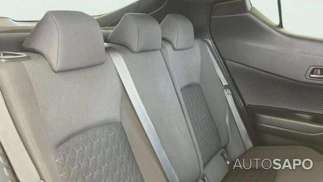 Toyota C-HR 2.0 Hybrid Square Collection de 2020
