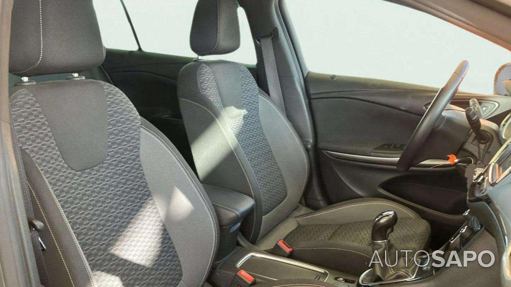 Opel Astra de 2019