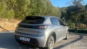 Peugeot E-208 GT de 2021