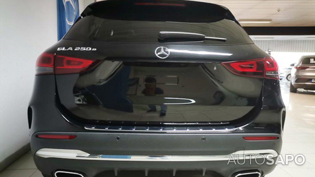 Mercedes-Benz Classe GLA 250 e AMG Line de 2021