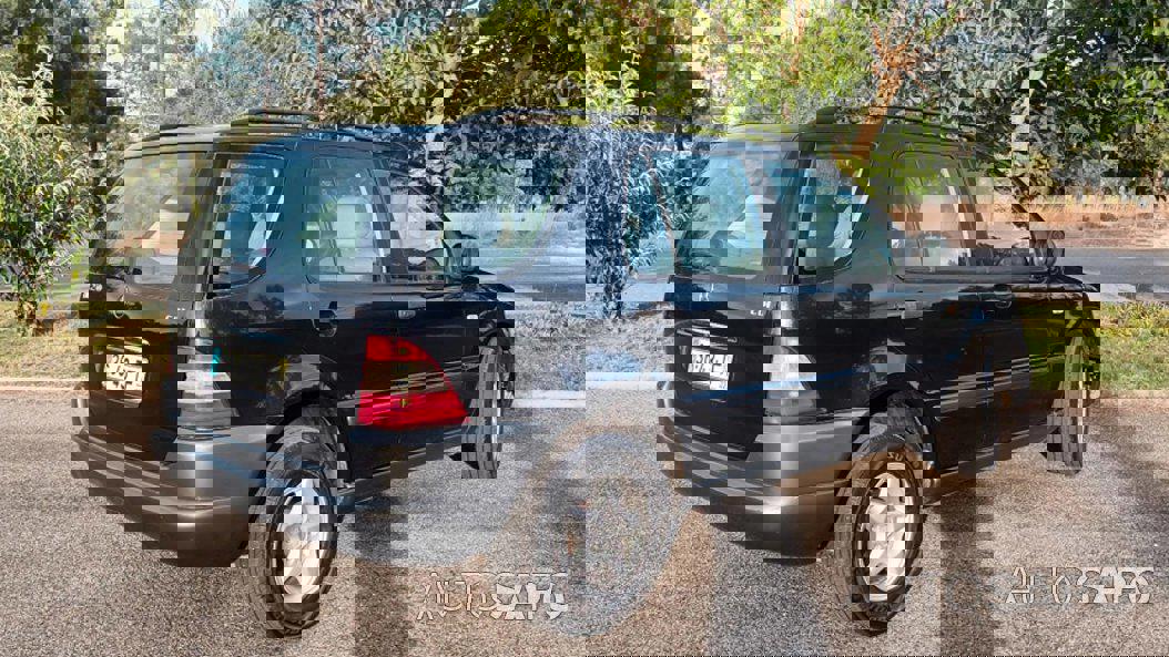 Mercedes-Benz Classe ML 270 CDi de 2002