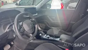 Peugeot 2008 1.2 PureTech Active Pack EAT8 de 2022