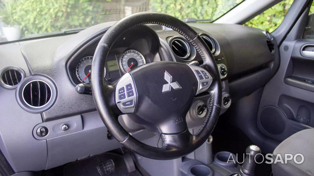 Mitsubishi Colt 1.3 Intense CA de 2013