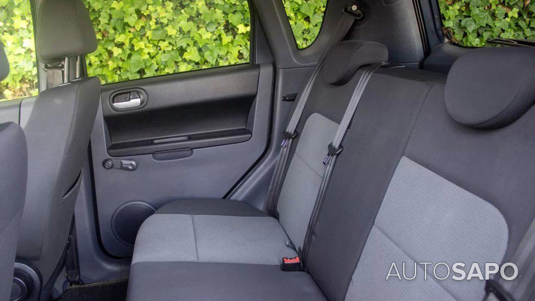 Mitsubishi Colt 1.3 Intense CA de 2013