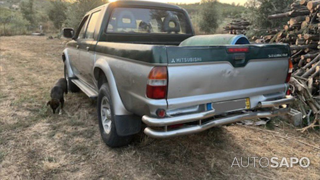 Mitsubishi L200 2.5 TD Strakar CD de 2001