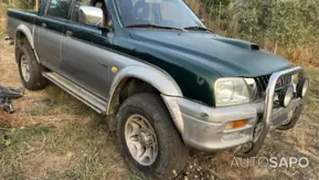 Mitsubishi L200 2.5 TD Strakar CD de 2001