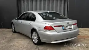 BMW Série 7 735 i de 2002