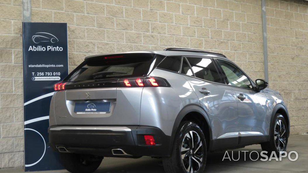 Peugeot 2008 1.2 PureTech Allure EAT8 de 2023