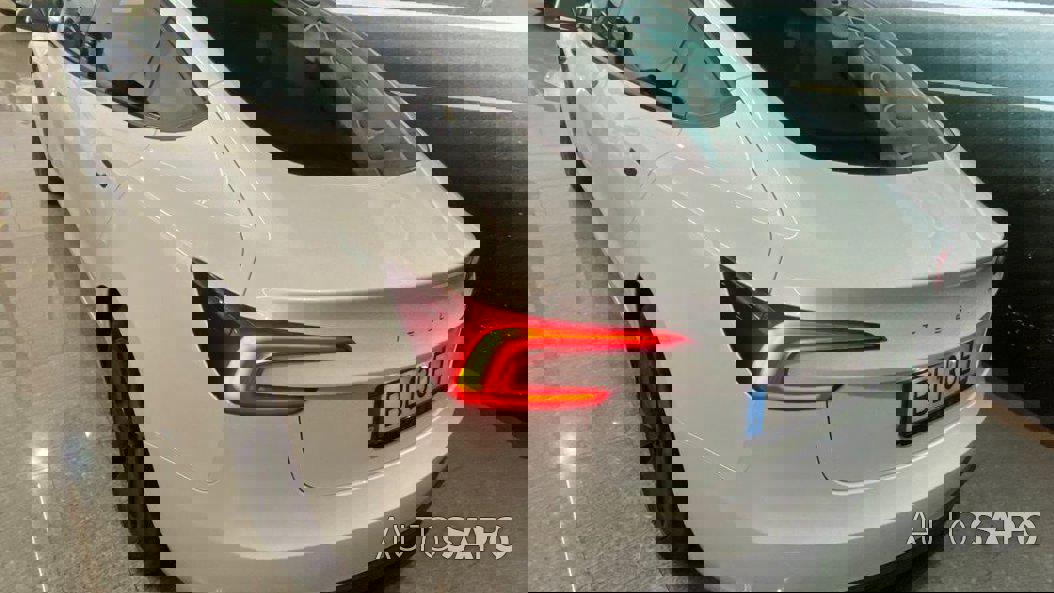 Tesla Model 3 de 2024