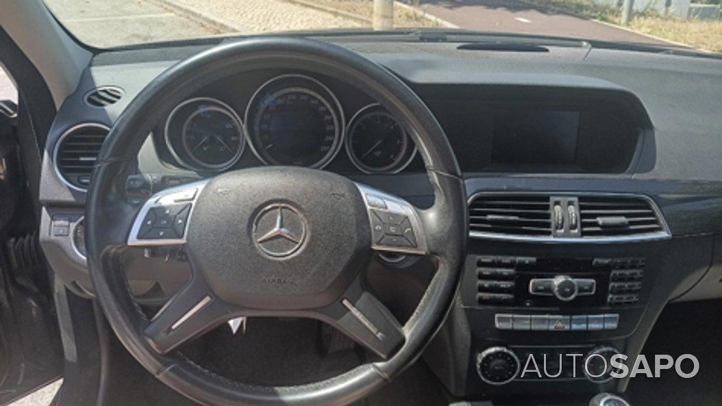 Mercedes-Benz Classe C 220 CDi Avantgarde de 2013
