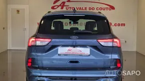 Ford Kuga 1.5 EcoBoost ST-Line de 2022