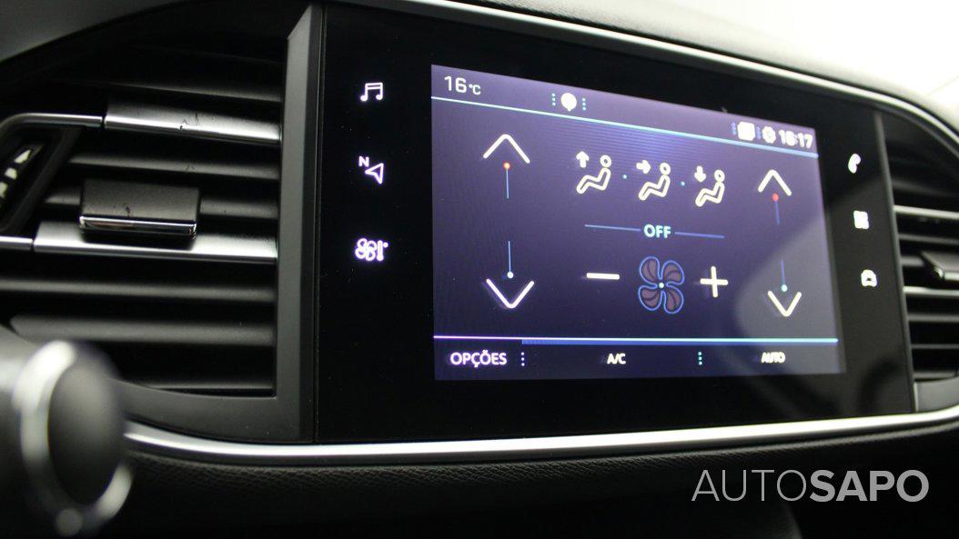 Peugeot 308 1.2 PureTech Style de 2021