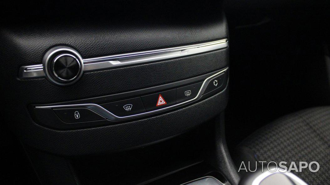 Peugeot 308 1.2 PureTech Style de 2021