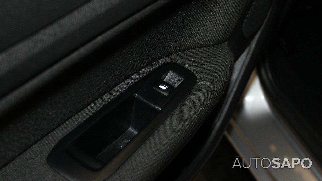 Peugeot 308 1.2 PureTech Style de 2021