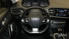 Peugeot 308 1.2 PureTech Style de 2021