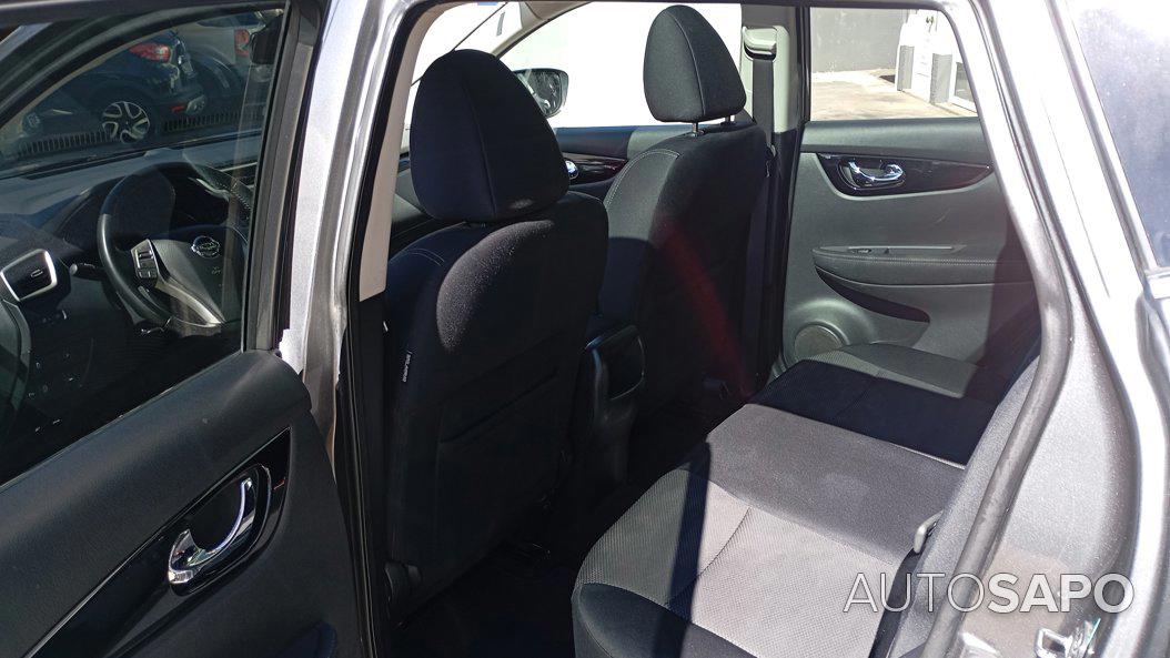Nissan Qashqai 1.5 dCi N-Connecta 18 de 2015