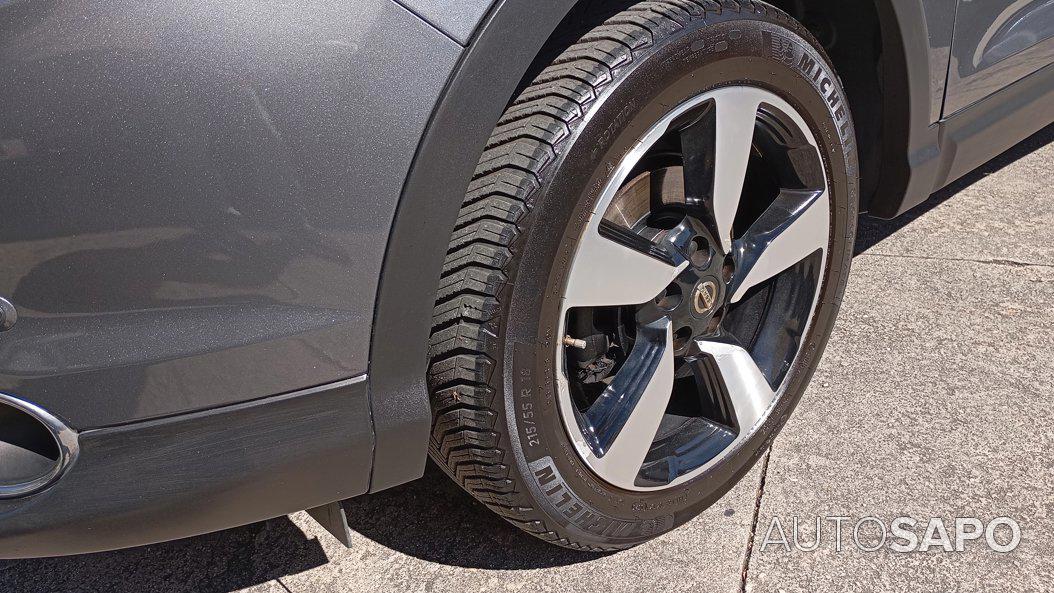 Nissan Qashqai 1.5 dCi N-Connecta 18 de 2015