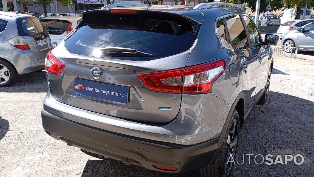 Nissan Qashqai 1.5 dCi N-Connecta 18 de 2015