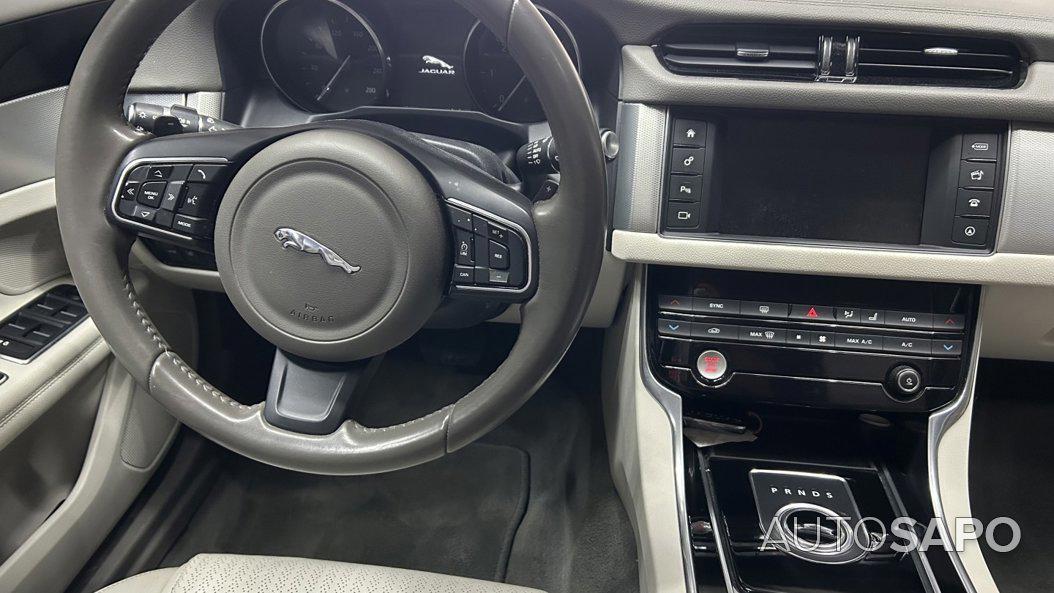 Jaguar XF 2.0 D Prestige Aut. de 2016