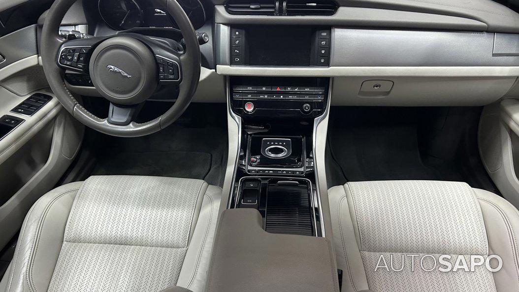 Jaguar XF 2.0 D Prestige Aut. de 2016