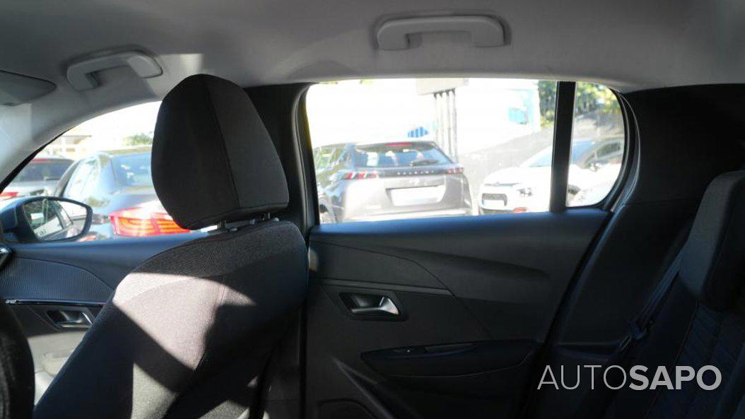 Peugeot 208 1.2 PureTech Active de 2021