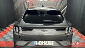Ford Mustang Mach-E de 2021